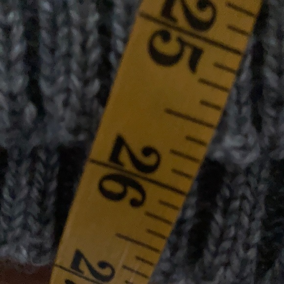 STYLE ALERT!!!!!!!!Vintage Laurentien cable knit sweater - Picture 2 of 10